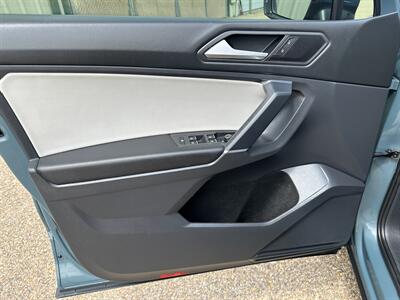 2020 Volkswagen Tiguan SE R-Line Black   - Photo 10 - Amarillo, TX 79109