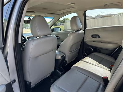 2017 Honda HR-V EX-L w/Navi - Photo 8 - Amarillo, TX 79109