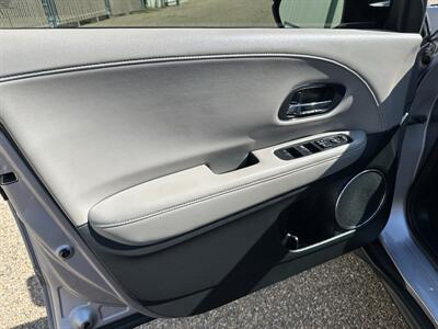 2017 Honda HR-V EX-L w/Navi - Photo 9 - Amarillo, TX 79109