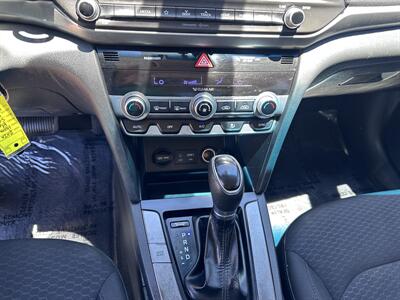 2020 Hyundai ELANTRA SEL   - Photo 11 - Amarillo, TX 79109