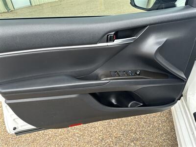 2021 Toyota Camry SE - Photo 9 - Amarillo, TX 79109