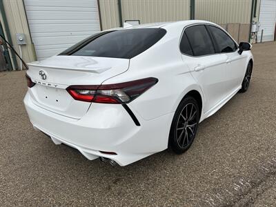 2021 Toyota Camry SE - Photo 3 - Amarillo, TX 79109