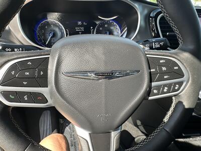2025 Chrysler Pacifica Select   - Photo 12 - Amarillo, TX 79109