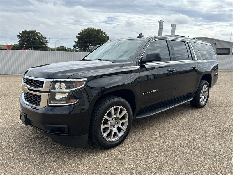 2018 Chevrolet Suburban LT  