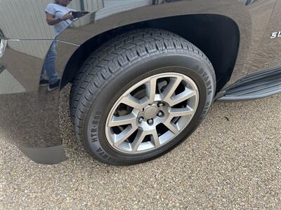 2018 Chevrolet Suburban LT   - Photo 7 - Amarillo, TX 79109