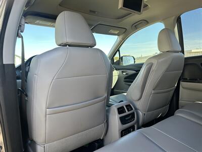2017 Honda Pilot Touring   - Photo 9 - Amarillo, TX 79109