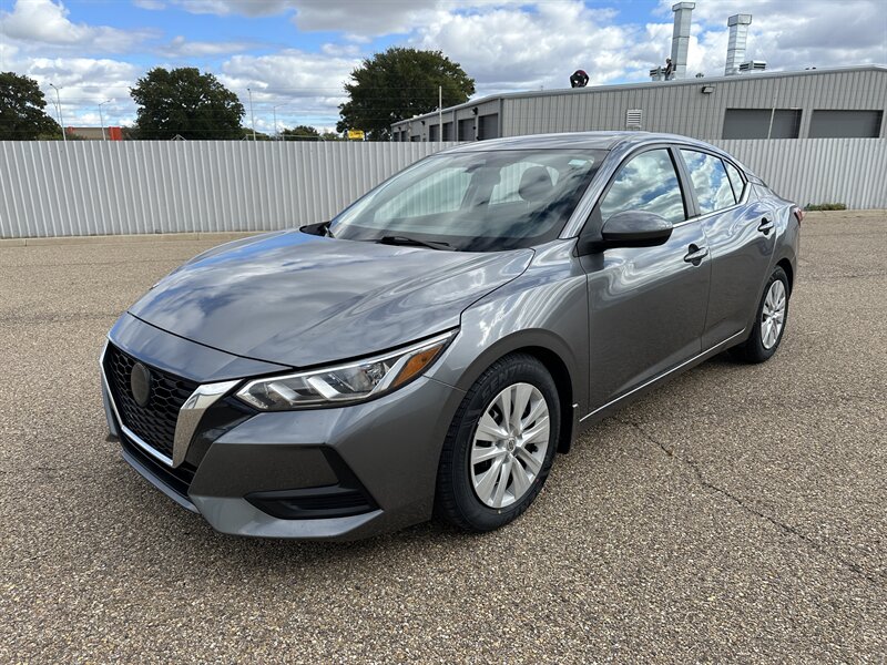 2022 Nissan Sentra S  