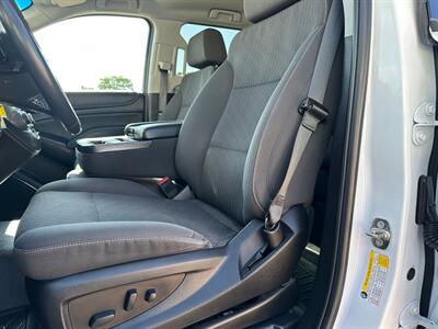 2018 Chevrolet Suburban LS   - Photo 11 - Amarillo, TX 79109