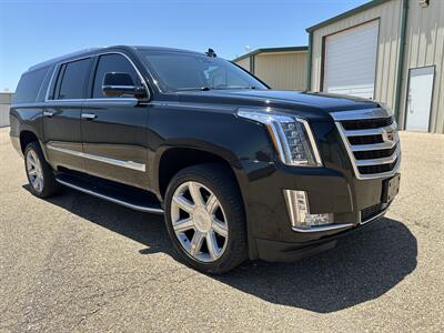 2019 Cadillac Escalade ESV Premium Luxury   - Photo 2 - Amarillo, TX 79109