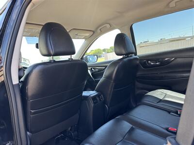 2020 Nissan Rogue SL   - Photo 8 - Amarillo, TX 79109