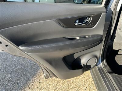 2018 Nissan Rogue SV   - Photo 6 - Amarillo, TX 79109