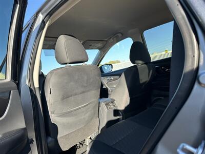 2018 Nissan Rogue SV   - Photo 8 - Amarillo, TX 79109