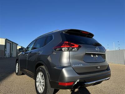 2018 Nissan Rogue SV   - Photo 2 - Amarillo, TX 79109