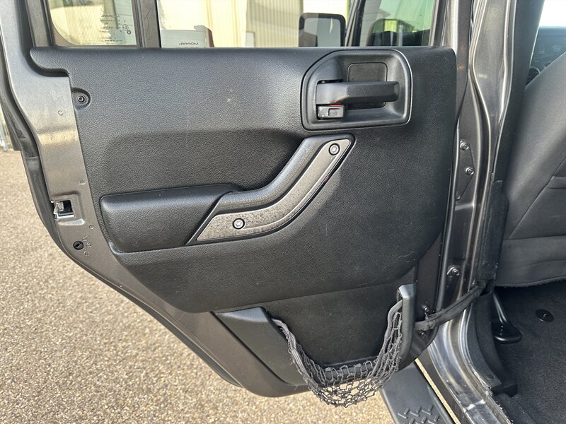 2018 Jeep Wrangler JK Unlimited Sport S - Photo 6