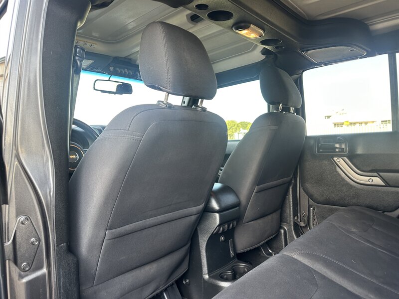 2018 Jeep Wrangler JK Unlimited Sport S - Photo 8