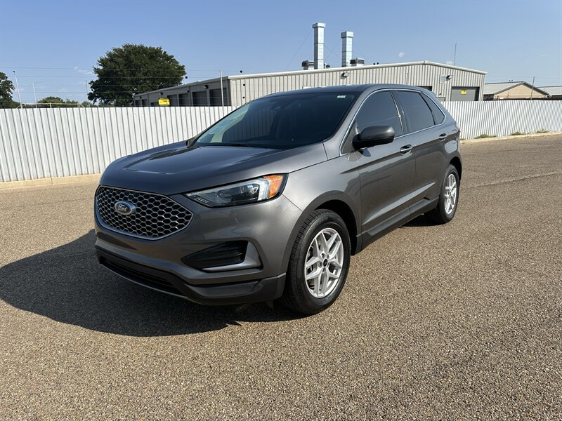 2023 Ford Edge