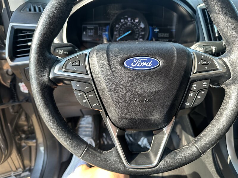 2023 Ford Edge SEL - Photo 12
