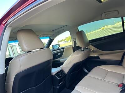 2019 Lexus ES 350   - Photo 8 - Amarillo, TX 79109