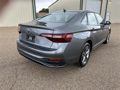 2023 Volkswagen Jetta SE   - Photo 3 - Amarillo, TX 79109