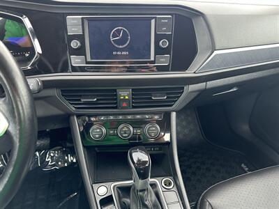 2023 Volkswagen Jetta SE   - Photo 13 - Amarillo, TX 79109