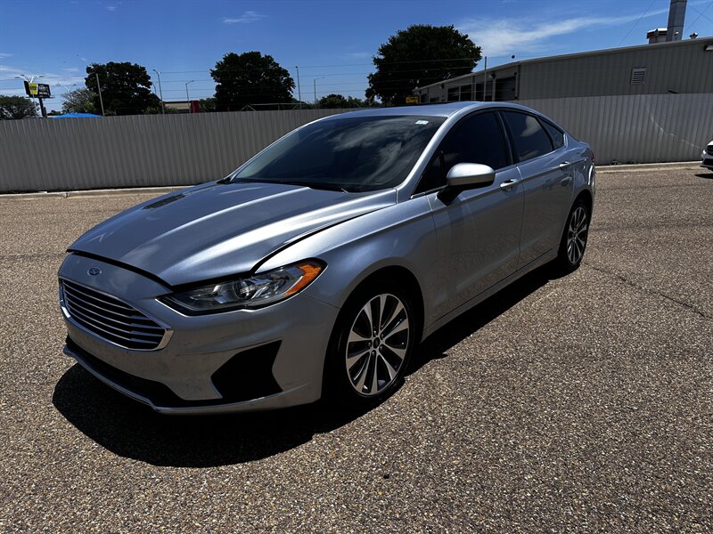 2020 Ford Fusion SE   - Photo 1 - Amarillo, TX 79109