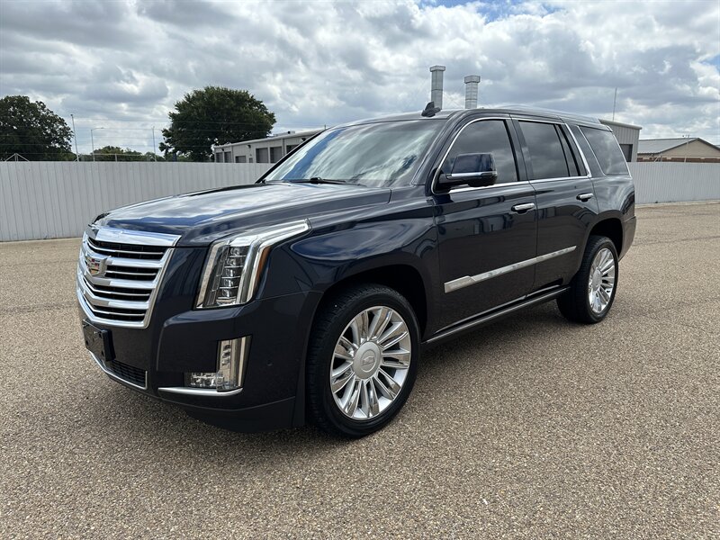 2017 Cadillac Escalade Platinum  