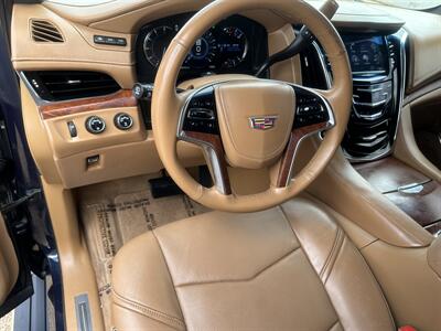 2017 Cadillac Escalade Platinum   - Photo 11 - Amarillo, TX 79109