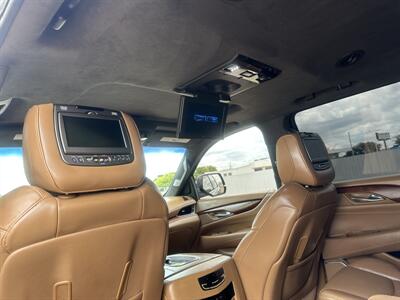 2017 Cadillac Escalade Platinum   - Photo 8 - Amarillo, TX 79109