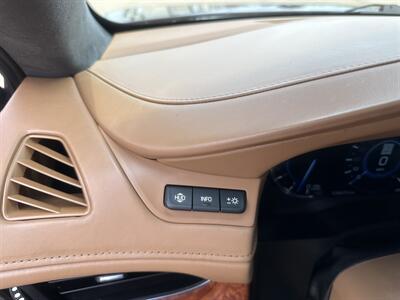 2017 Cadillac Escalade Platinum   - Photo 27 - Amarillo, TX 79109