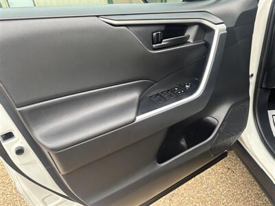 2020 Toyota RAV4 LE   - Photo 9 - Amarillo, TX 79109