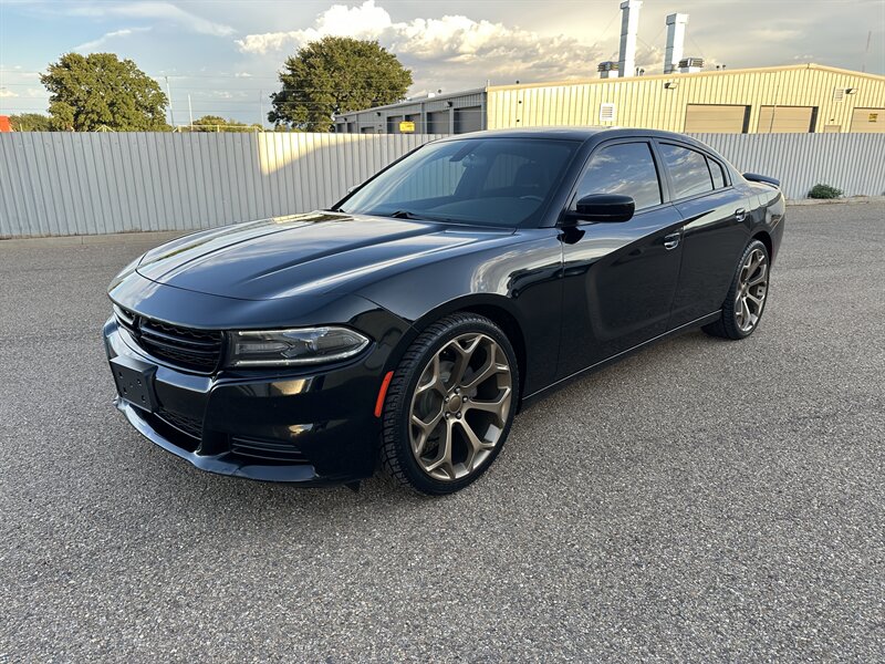 2019 Dodge Charger SXT   - Photo 1 - Amarillo, TX 79109