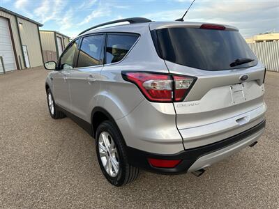 2018 Ford Escape SE   - Photo 2 - Amarillo, TX 79109