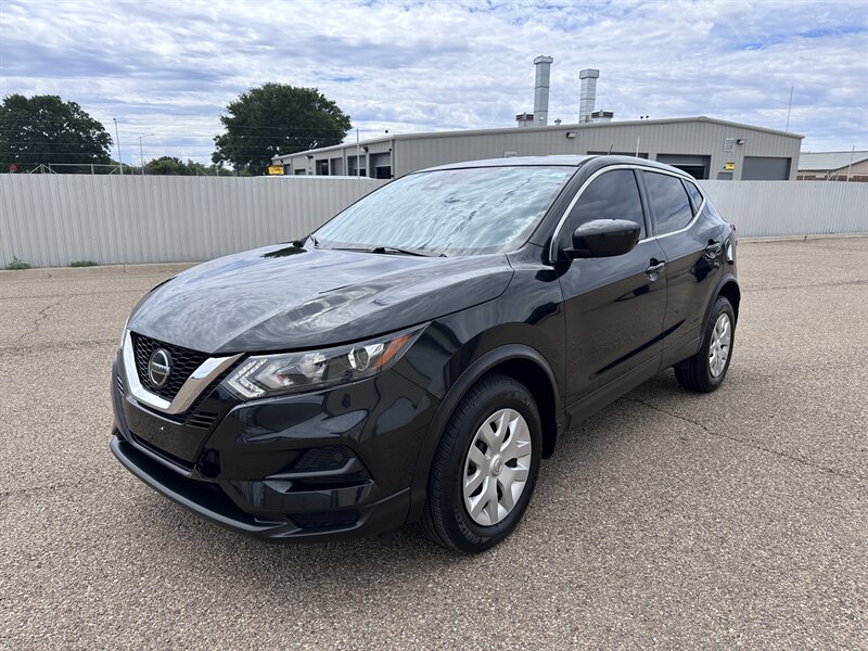 2020 Nissan Rogue Sport S   - Photo 1 - Amarillo, TX 79109