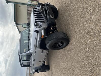 2020 Jeep Gladiator Sport S   - Photo 11 - Amarillo, TX 79109
