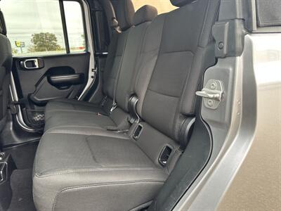 2020 Jeep Gladiator Sport S   - Photo 12 - Amarillo, TX 79109