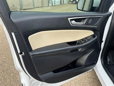 2019 Ford Edge SEL   - Photo 9 - Amarillo, TX 79109