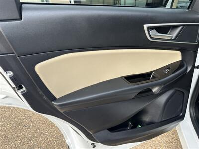 2019 Ford Edge SEL   - Photo 6 - Amarillo, TX 79109