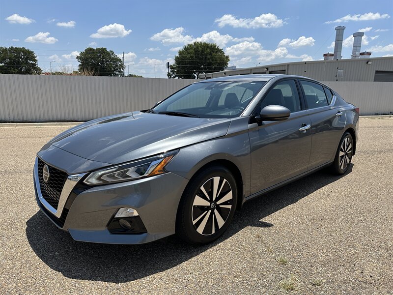 2022 Nissan Altima 2.5 SL - Photo 1 - Amarillo, TX 79109
