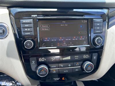 2019 Nissan Rogue SL   - Photo 14 - Amarillo, TX 79109