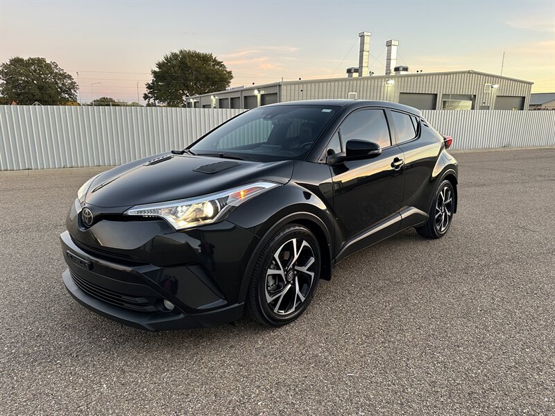 2018 Toyota C-HR XLE Premium  