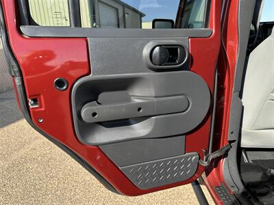 2010 Jeep Wrangler Unlimited Sport   - Photo 17 - Amarillo, TX 79109