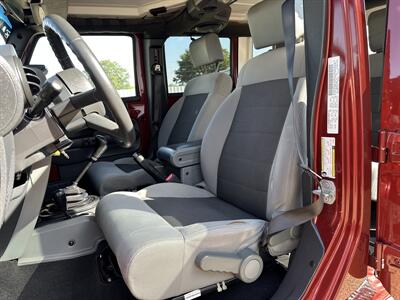 2010 Jeep Wrangler Unlimited Sport   - Photo 13 - Amarillo, TX 79109
