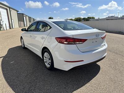 2017 Hyundai ELANTRA SE   - Photo 2 - Amarillo, TX 79109