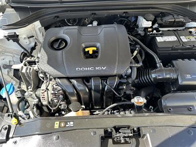 2017 Hyundai ELANTRA SE   - Photo 17 - Amarillo, TX 79109