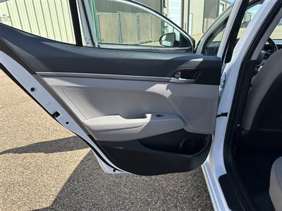 2017 Hyundai ELANTRA SE   - Photo 7 - Amarillo, TX 79109