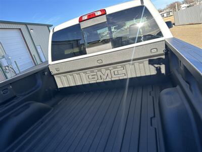 2018 GMC Sierra 1500 SLT   - Photo 24 - Amarillo, TX 79109