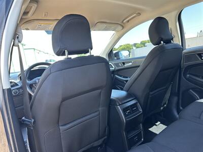 2019 Ford Edge SE   - Photo 8 - Amarillo, TX 79109
