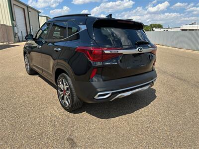 2023 Kia Seltos SX   - Photo 2 - Amarillo, TX 79109