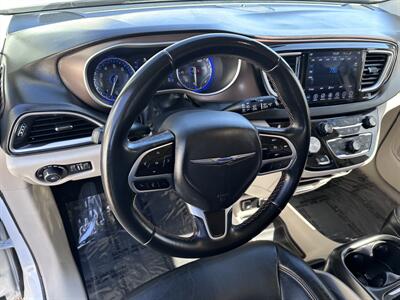 2018 Chrysler Pacifica Touring L - Photo 11 - Amarillo, TX 79109