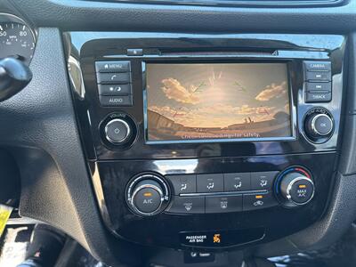 2018 Nissan Rogue S   - Photo 4 - Amarillo, TX 79109